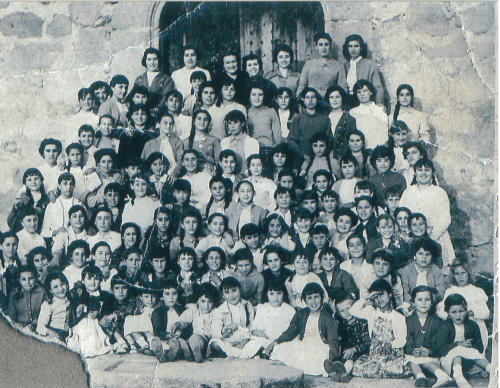 1952. Niñas de catequesis. Iglesia de San Andrés